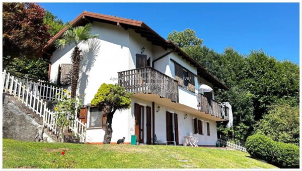 casa indipendente in vendita a Miazzina