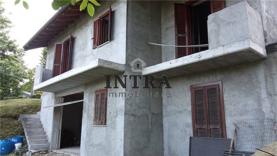 casa indipendente in vendita a Miazzina