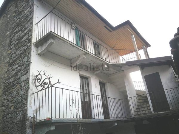 casa indipendente in vendita a Miazzina