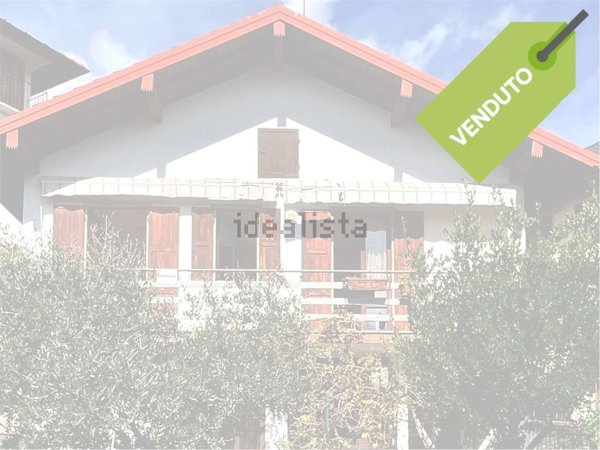 casa indipendente in vendita a Miazzina