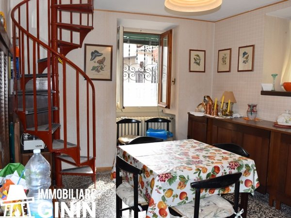 casa indipendente in vendita a Miazzina