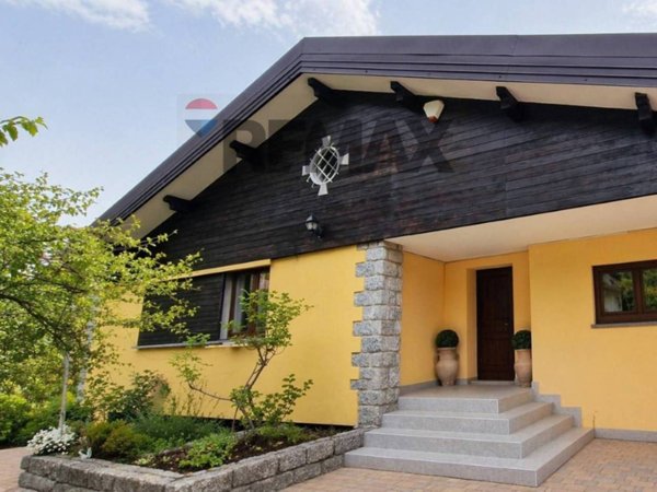 casa indipendente in vendita a Miazzina