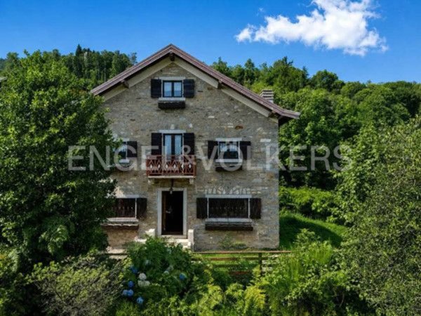 casa indipendente in vendita a Miazzina