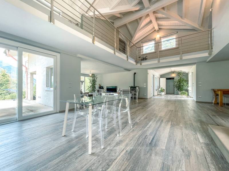 casa indipendente in vendita a Montecrestese
