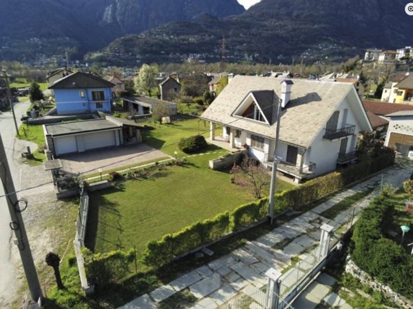 casa indipendente in vendita a Montecrestese