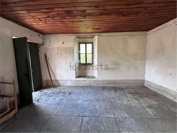casa indipendente in vendita a Montecrestese