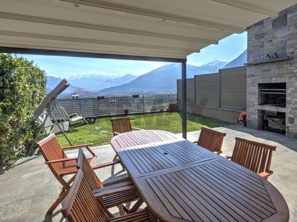 casa indipendente in vendita a Montecrestese