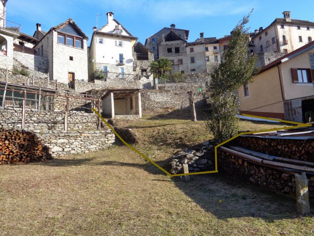 casa semindipendente in vendita a Montecrestese