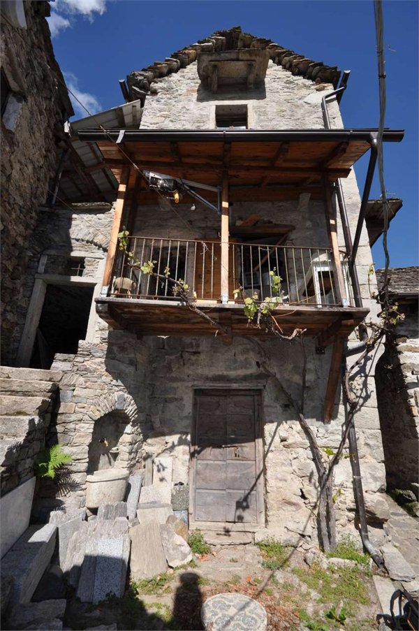 casa indipendente in vendita a Montescheno