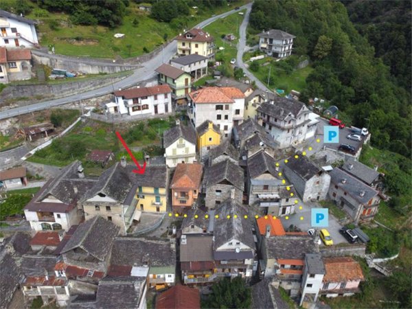 casa indipendente in vendita a Montescheno in zona Cresti