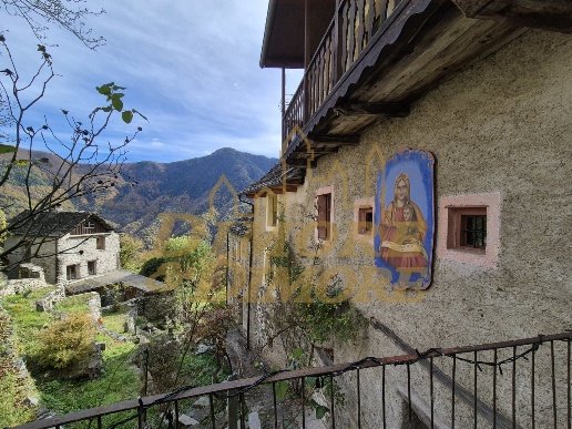 casa indipendente in vendita a Montescheno