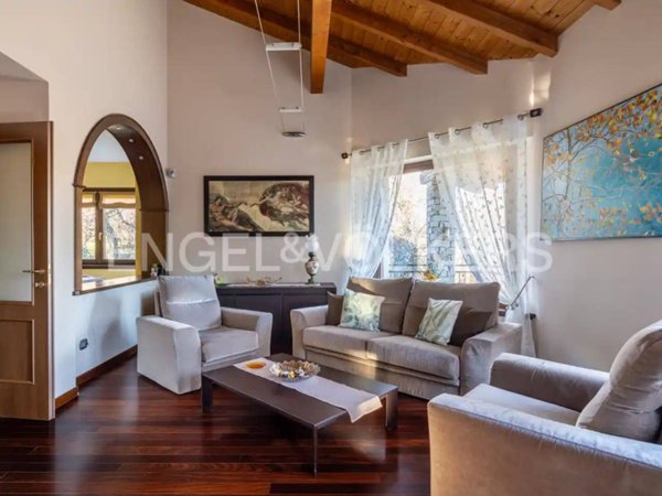 casa indipendente in vendita a Nonio