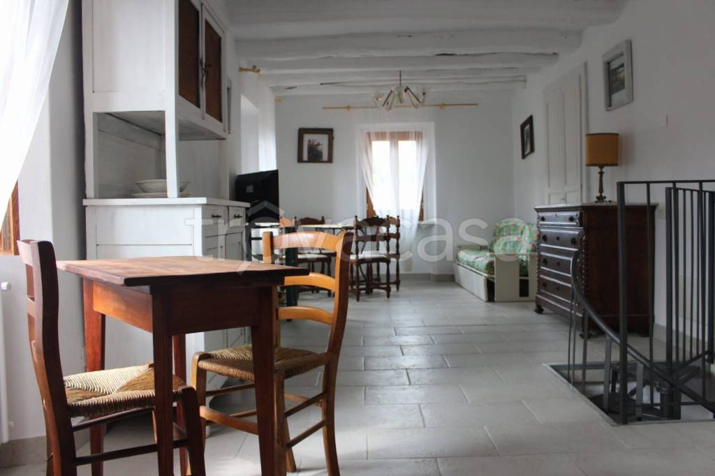 casa indipendente in vendita ad Oggebbio