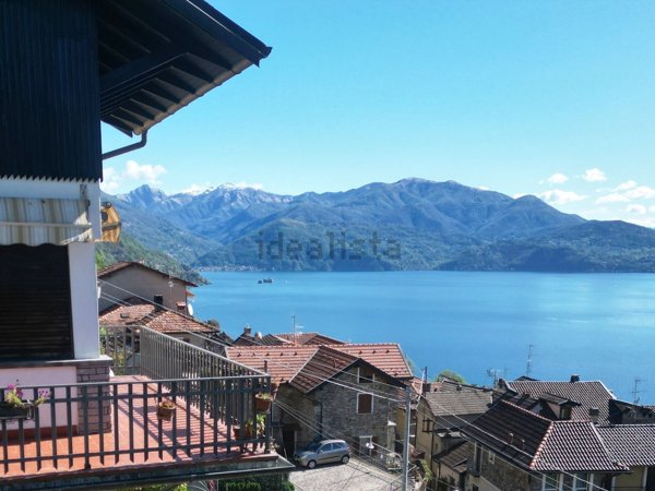 casa semindipendente in vendita ad Oggebbio
