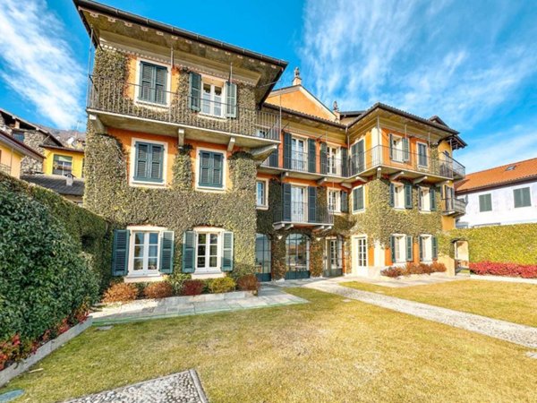 intera palazzina in vendita ad Oggebbio