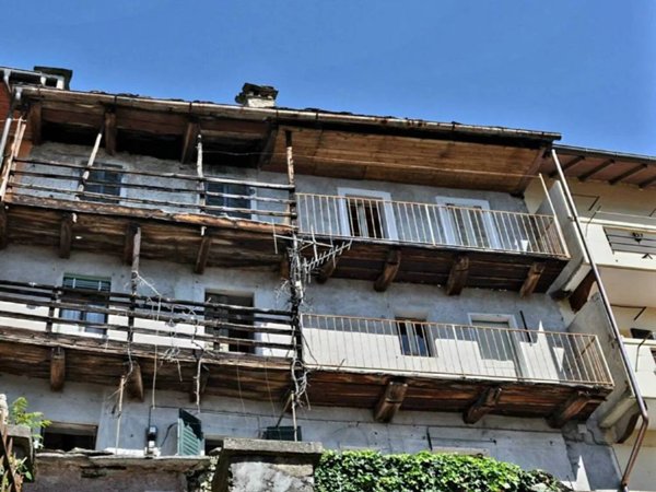 casa indipendente in vendita ad Oggebbio
