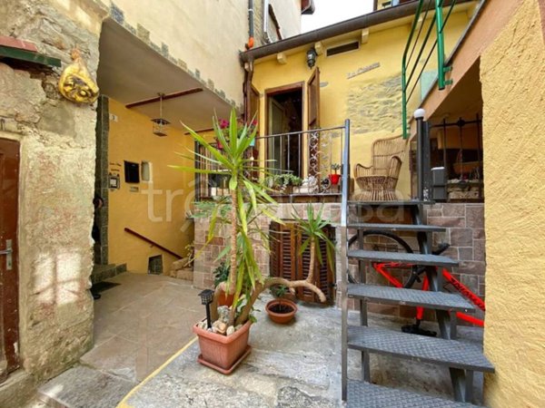 casa indipendente in vendita ad Oggebbio
