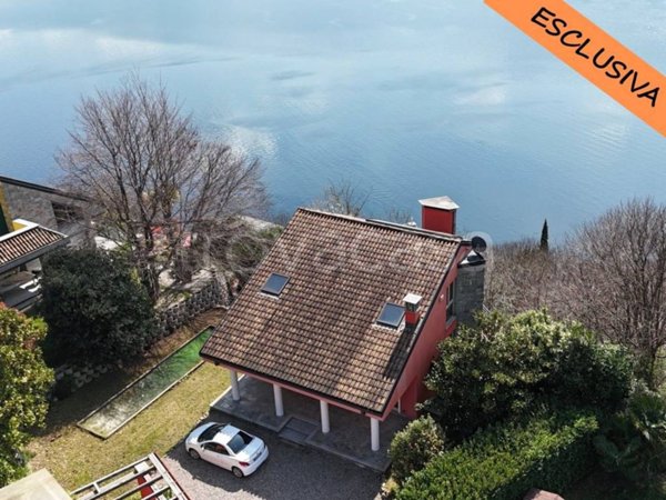 casa indipendente in vendita ad Oggebbio