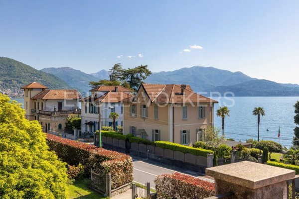 casa indipendente in vendita ad Oggebbio