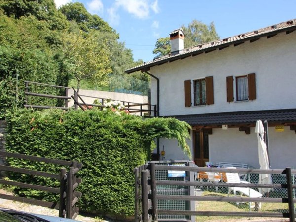 casa indipendente in vendita ad Oggebbio