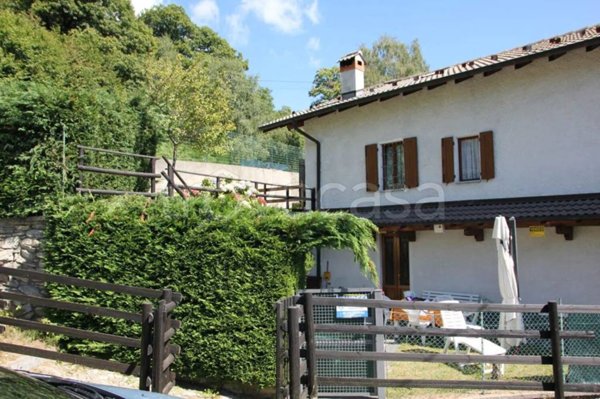 casa indipendente in vendita ad Oggebbio