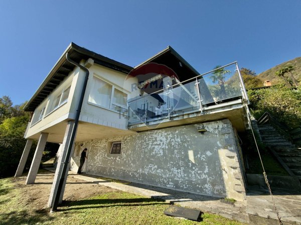 casa indipendente in vendita ad Oggebbio
