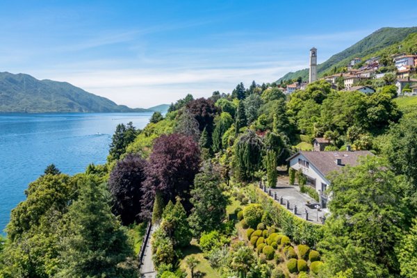 casa indipendente in vendita ad Oggebbio