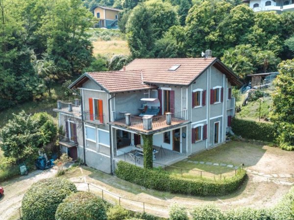 casa indipendente in vendita ad Oggebbio