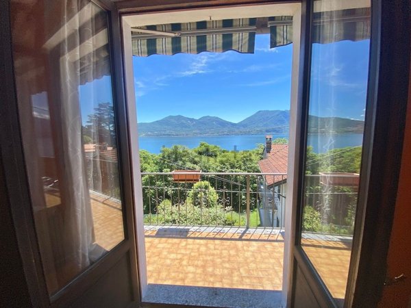 casa indipendente in vendita ad Oggebbio