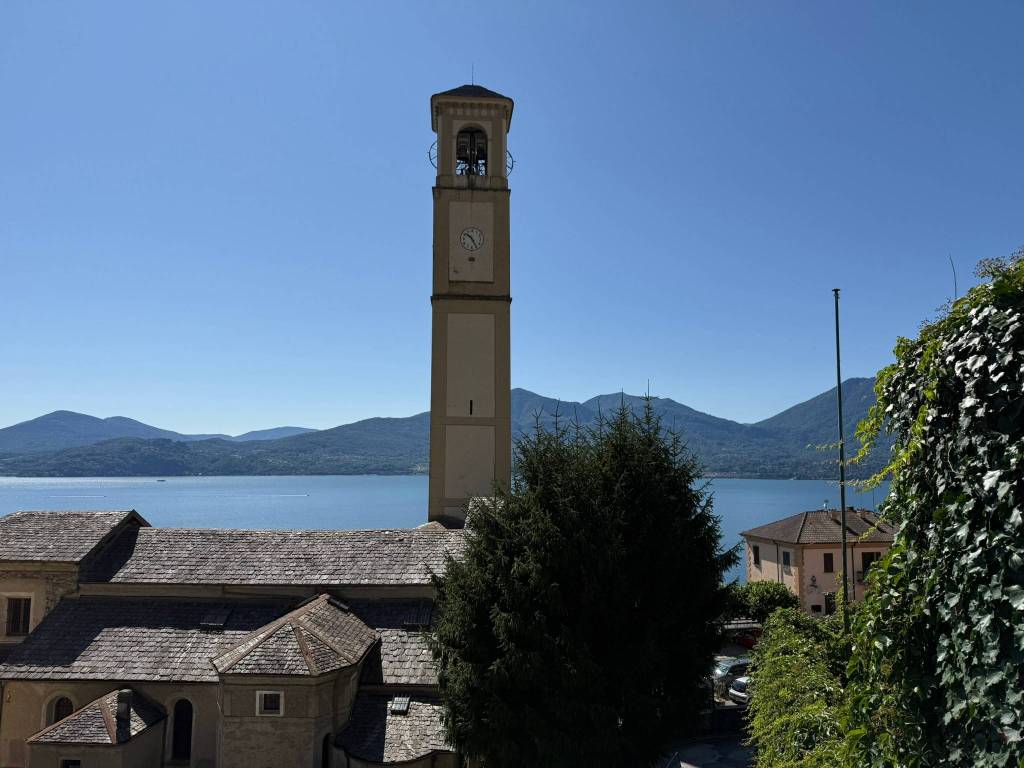 intera palazzina in vendita ad Oggebbio