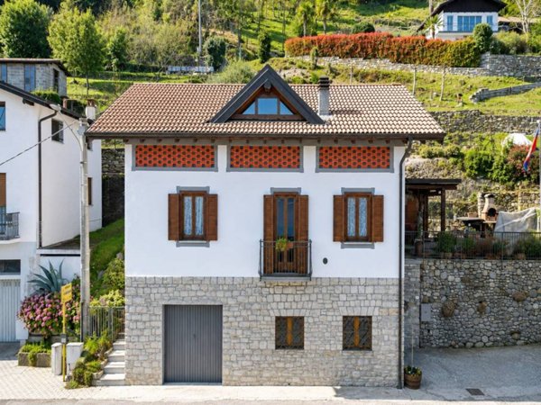 casa indipendente in vendita ad Oggebbio