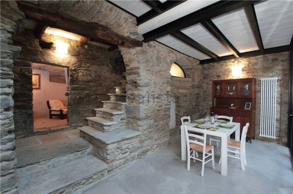 casa indipendente in vendita ad Oggebbio