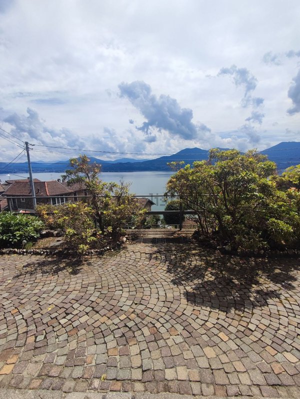 casa indipendente in vendita ad Oggebbio