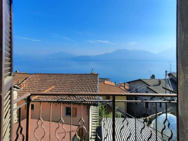 casa indipendente in vendita ad Oggebbio