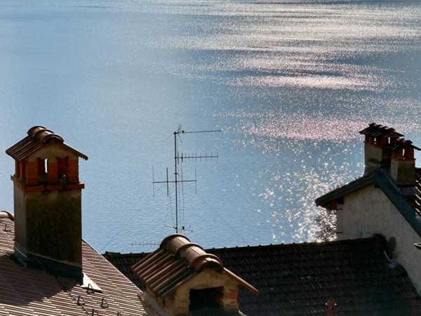 intera palazzina in vendita ad Oggebbio