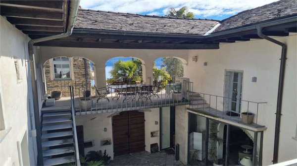 casa indipendente in vendita ad Oggebbio