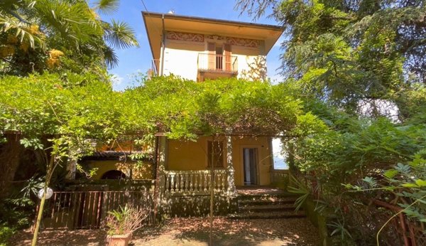 casa indipendente in vendita ad Oggebbio