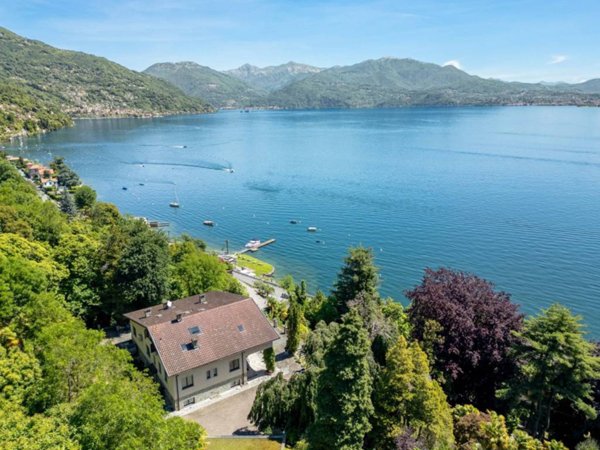 casa indipendente in vendita ad Oggebbio