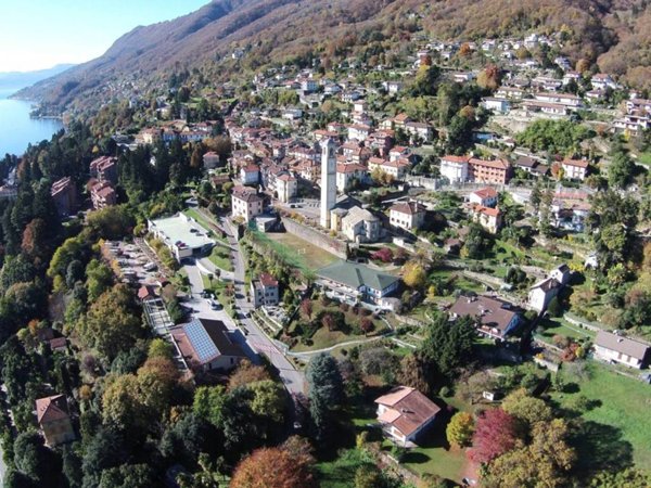 casa indipendente in vendita ad Oggebbio