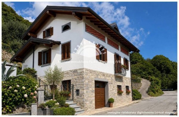casa indipendente in vendita ad Oggebbio