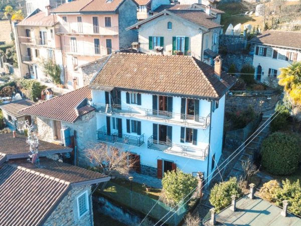 casa indipendente in vendita ad Oggebbio