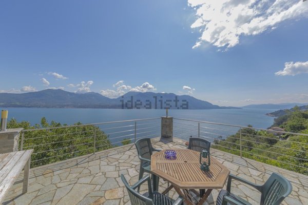 casa indipendente in vendita ad Oggebbio