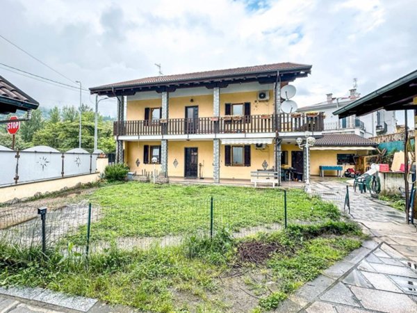 casa indipendente in vendita ad Omegna