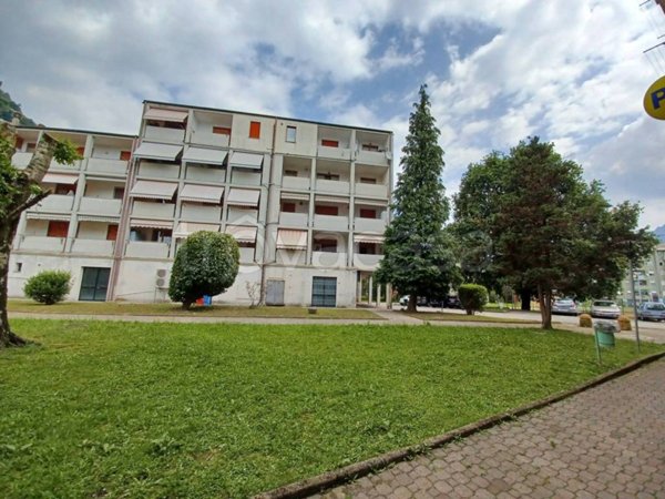appartamento in vendita ad Omegna in zona Cireggio