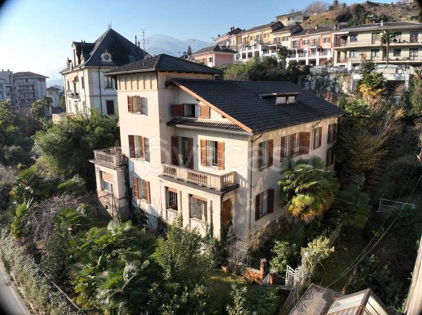 casa indipendente in vendita ad Omegna