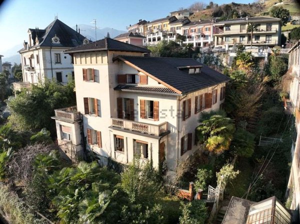 casa indipendente in vendita ad Omegna