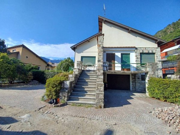 casa indipendente in vendita ad Omegna
