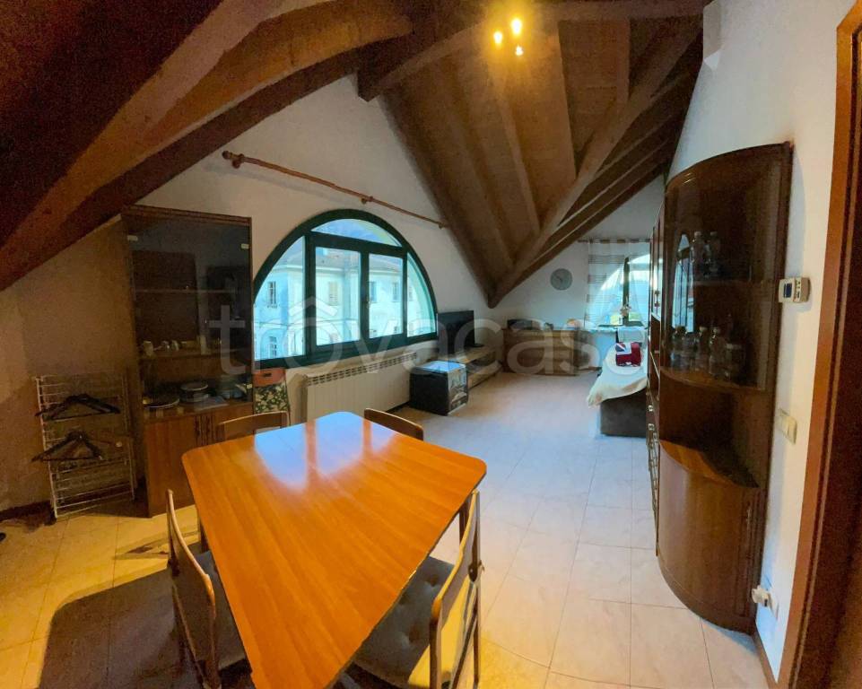 appartamento in vendita ad Omegna in zona Crusinallo