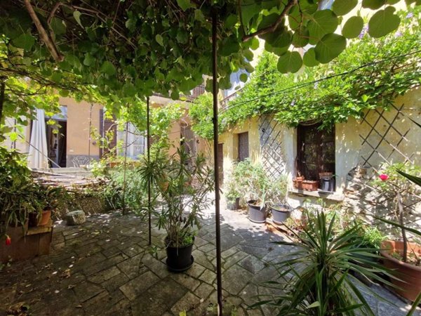 casa indipendente in vendita ad Omegna in zona Agrano