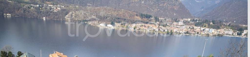 casa indipendente in vendita ad Omegna in zona Agrano